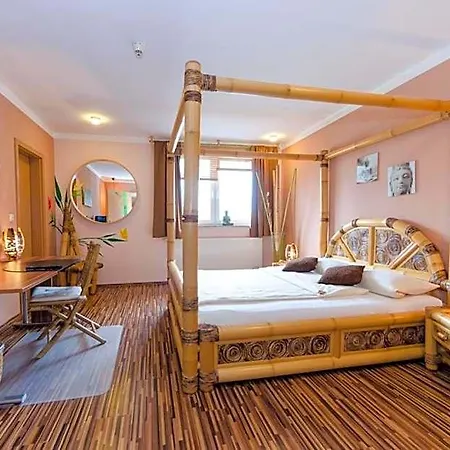 Hotel Rosenhof 3*