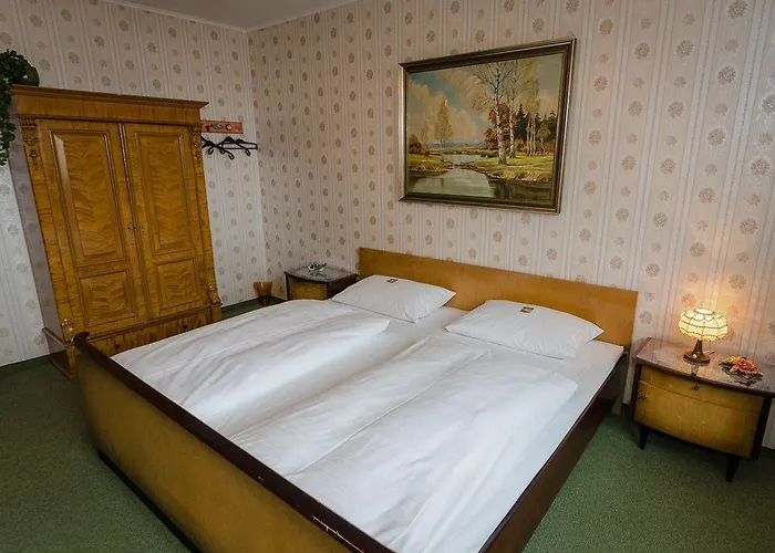 Rosenhof 3*